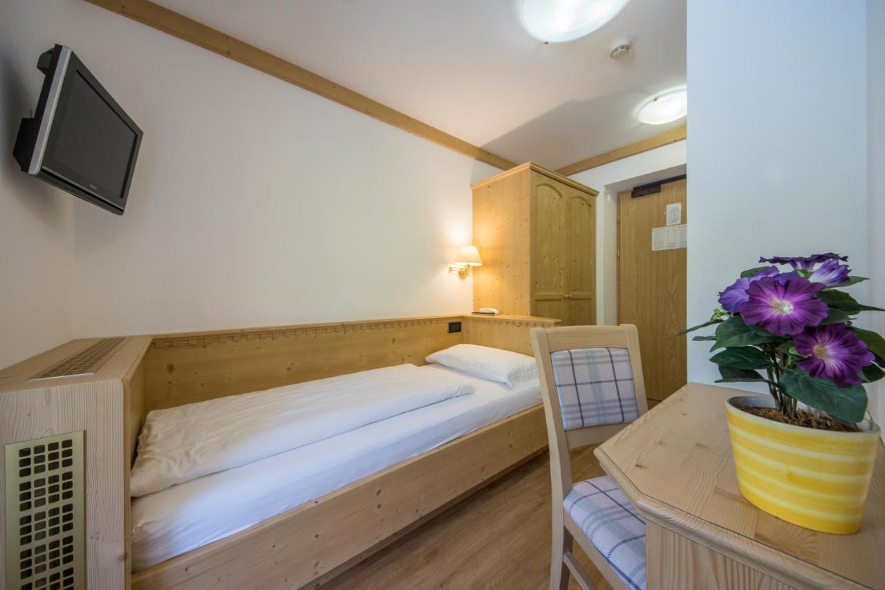 Garni Miriam Hotel La Villa  Ngoại thất bức ảnh